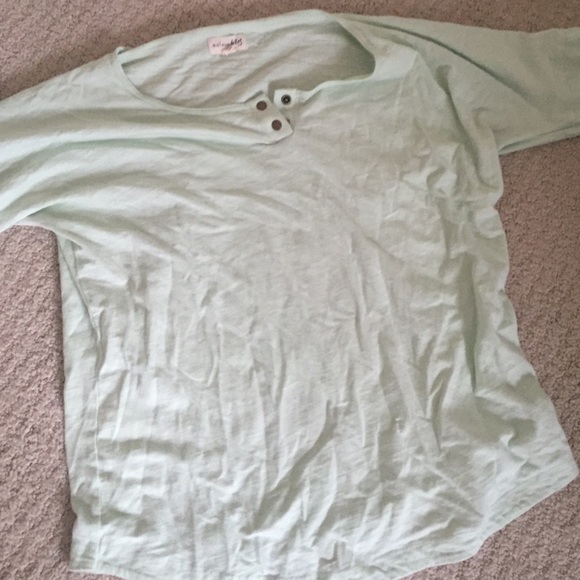 blouse - Picture 2 of 2