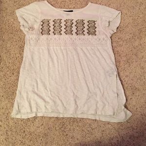 Cream shirt from buckle