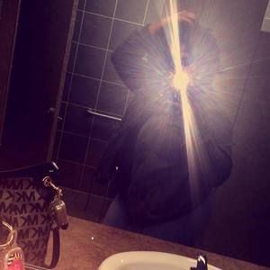 Meet your Posher, Cierra