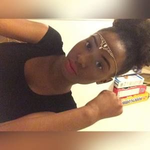 Meet your Posher, Rocelyn