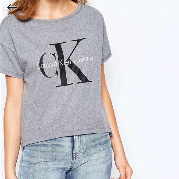 Calvin Klein cropped shirt with logo NWOT