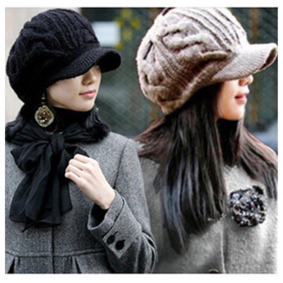 🎉HOST PICK🎉 🍃Stylish Knitted Black Hat🍃 - Picture 2 of 2