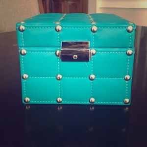 Decorative storage box