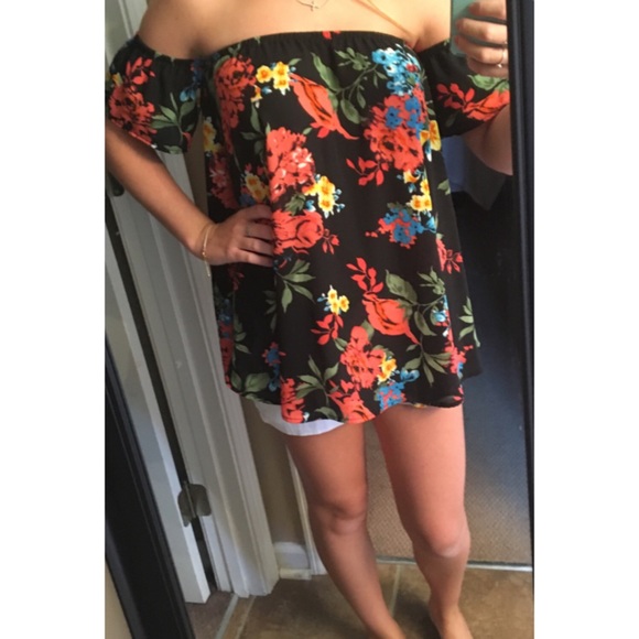 Floral off the shoulder top - Picture 1 of 3