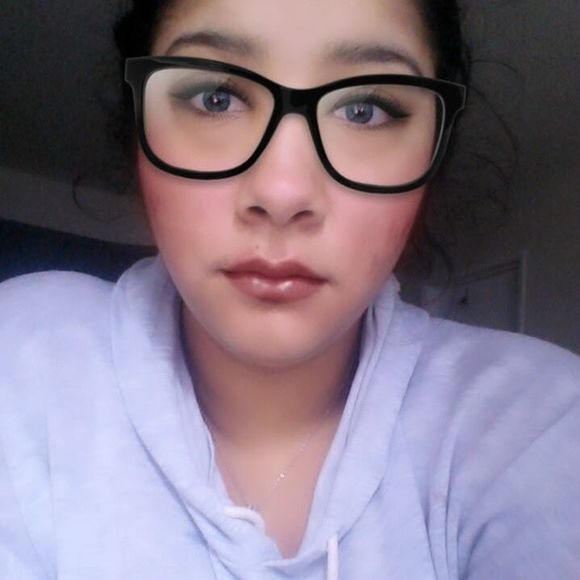 Meet your Posher, Mari