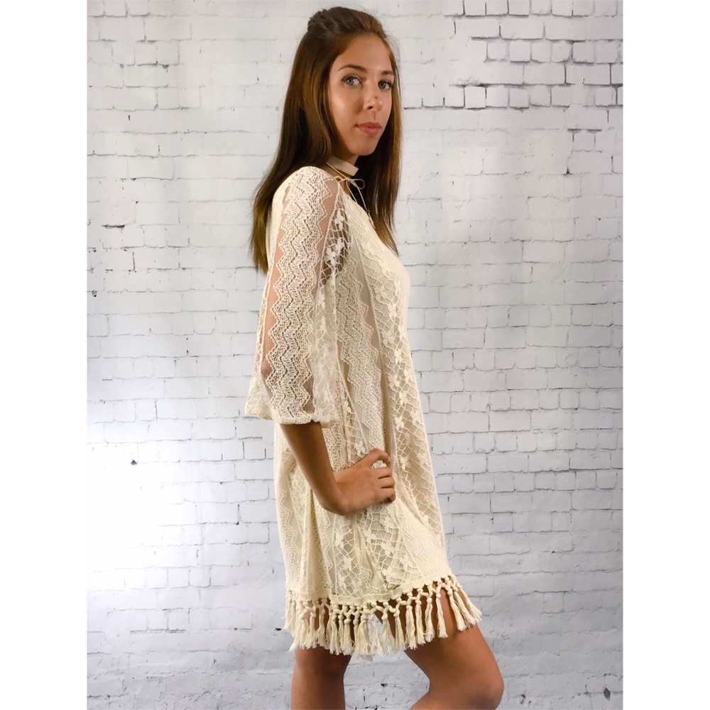 Boho Girly Lace Dress - Picture 3 of 3