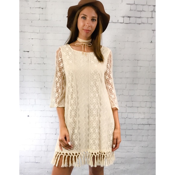 Boho Girly Lace Dress - Picture 2 of 3