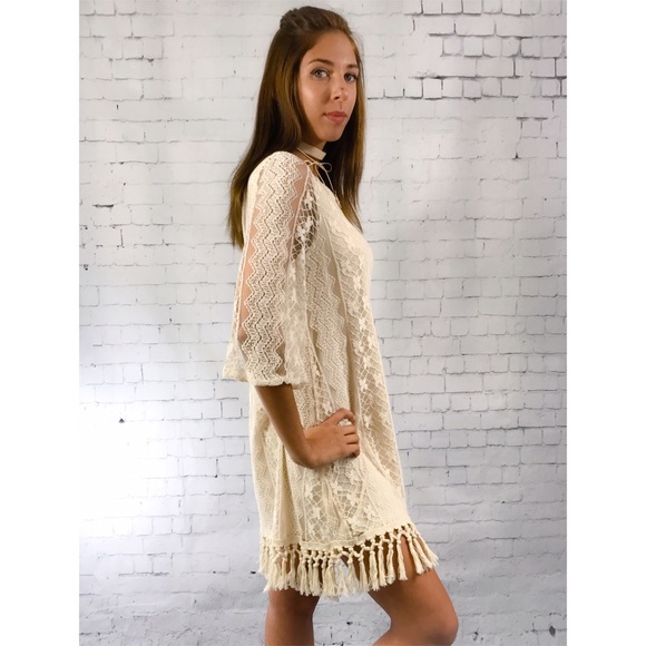 Boho Girly Lace Dress - Picture 3 of 3