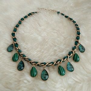 Emerald ribbon mother of pearl gem necklace