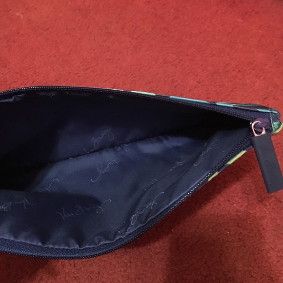 Vera Bradley Case - Picture 2 of 2