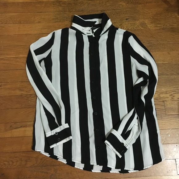 Black & white vertical stripped button down shirt