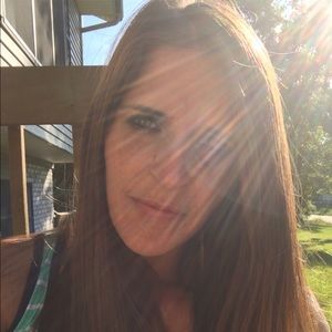 Meet your Posher, Carrie