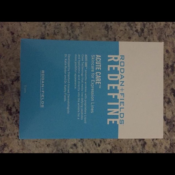 Rodan+Fields Acute Care - Picture 1 of 2