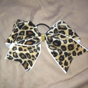 Cheetah cheer bow