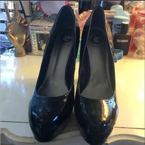 GUESS Classic 4 in. Heels