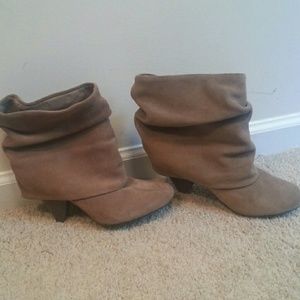 Slouchy tan bootie!! Worn once!