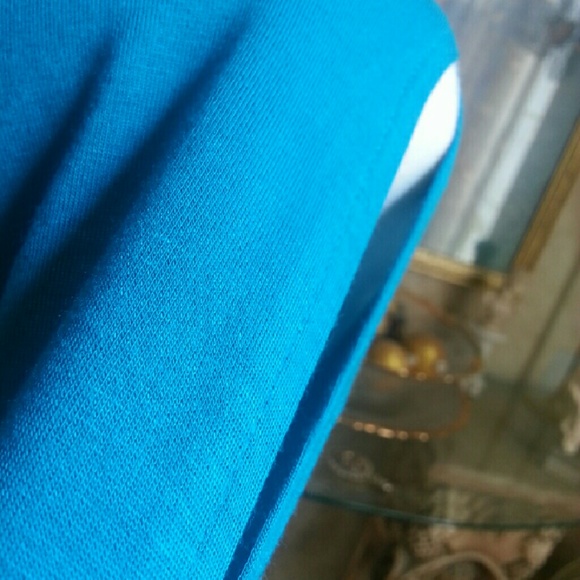 Cold shoulder top. Dress it up with a duster - Picture 2 of 3