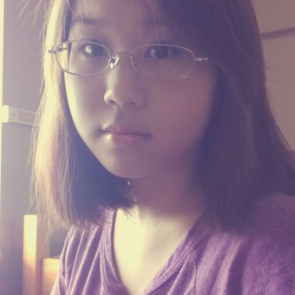 Meet your Posher, Andrea - Picture 1 of 1