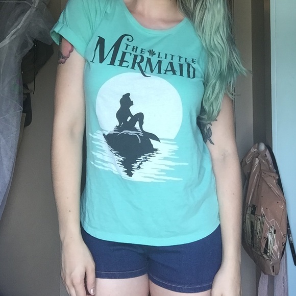 Little Mermaid tee - L