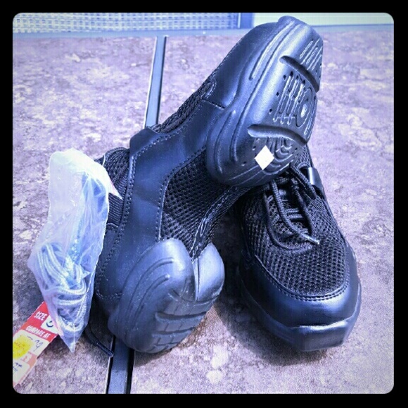 Capezio Fierce Dance Sneakers