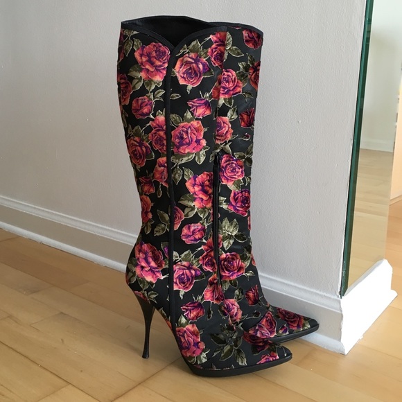 Stunning VELVET Casadei boots! - Picture 4 of 4