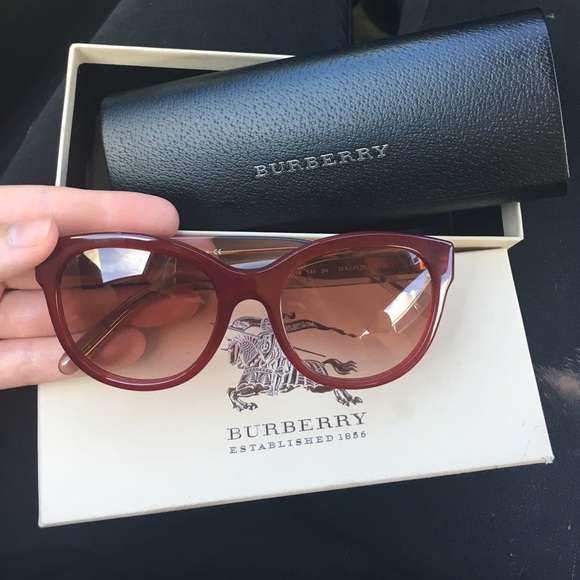 Burberry Sunglasses!