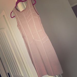 Bebe body con blush dress
