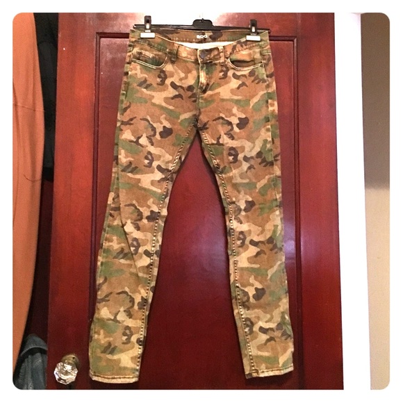 Urban Outfitters Camo Jeans