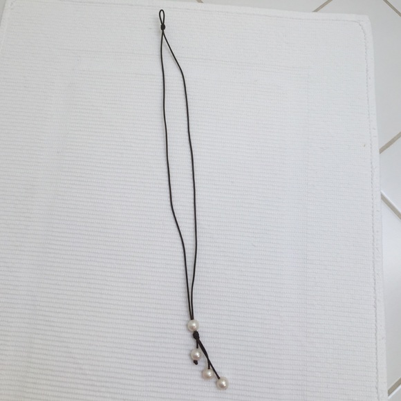 Long leather Pearl Necklace