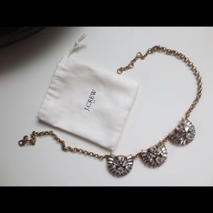 Bib necklace