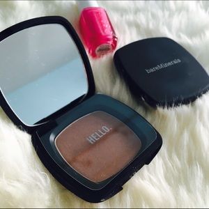 ✨NEW Bare Minerals Bronzer & Touch up Veil