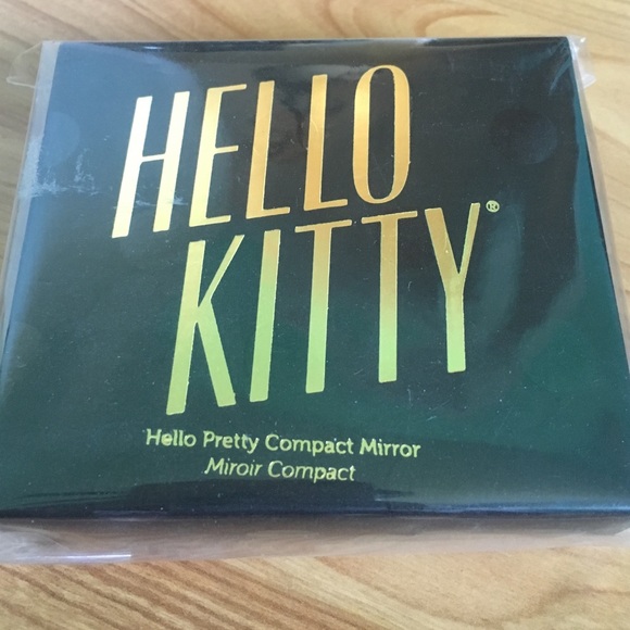 Cute Hello Kitty pink bow compact mirror