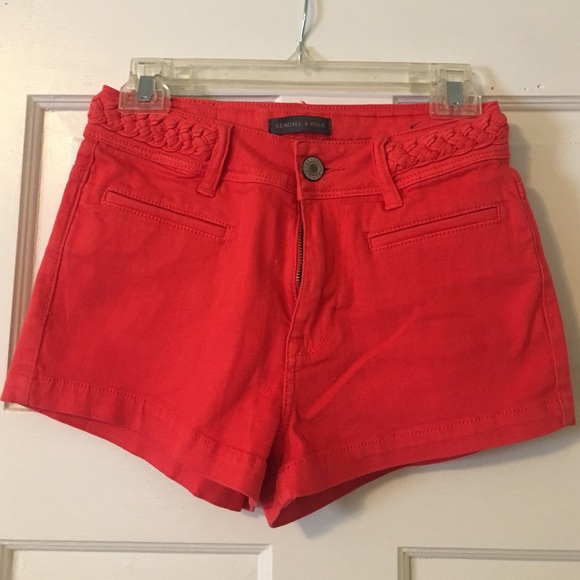 KENDALL & KYLIE braided high waisted shorts - Picture 1 of 4