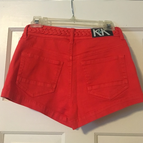 KENDALL & KYLIE braided high waisted shorts - Picture 3 of 4