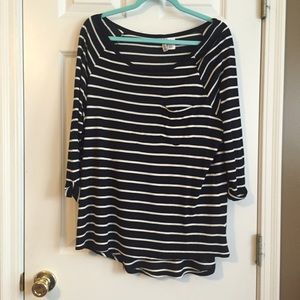 Black and White H&M Pocket Shirt ▪️▫️▪️