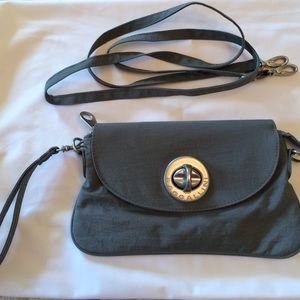 🎉FINAL PRICE! Baggallini Crossbody/Wristlet Bag