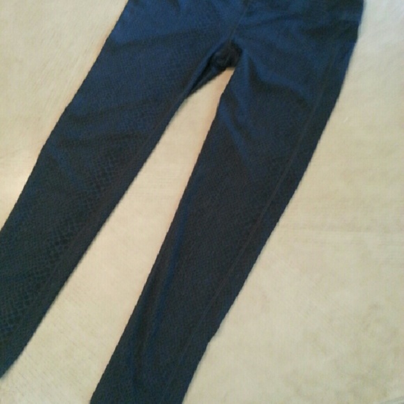 Legging exercise or for fun. NWOT - Picture 2 of 4