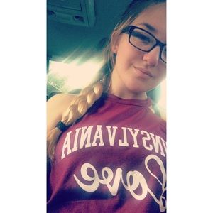 Meet your Posher, Alyssa