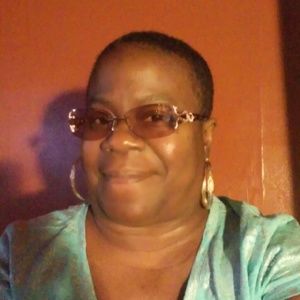 Meet your Posher, Deanna