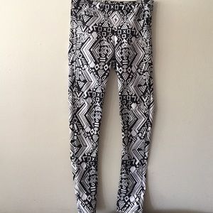 H&M white and black print skinny jeans