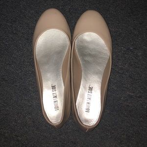 nude flats