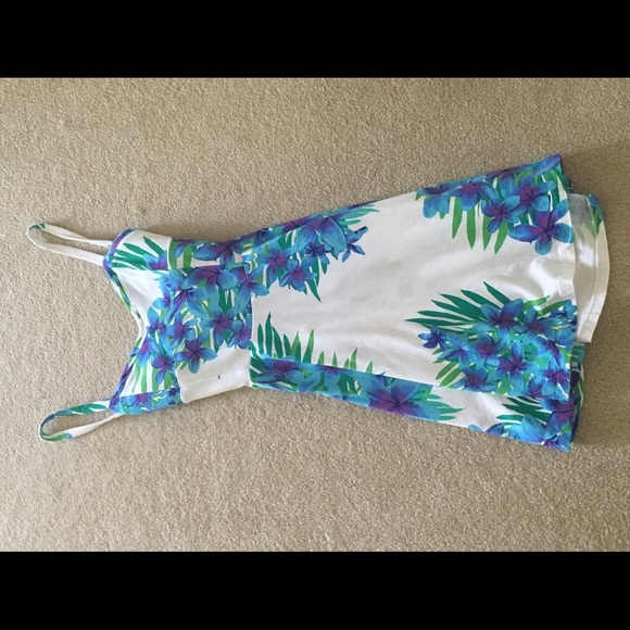 American eagle blue open back floral dress