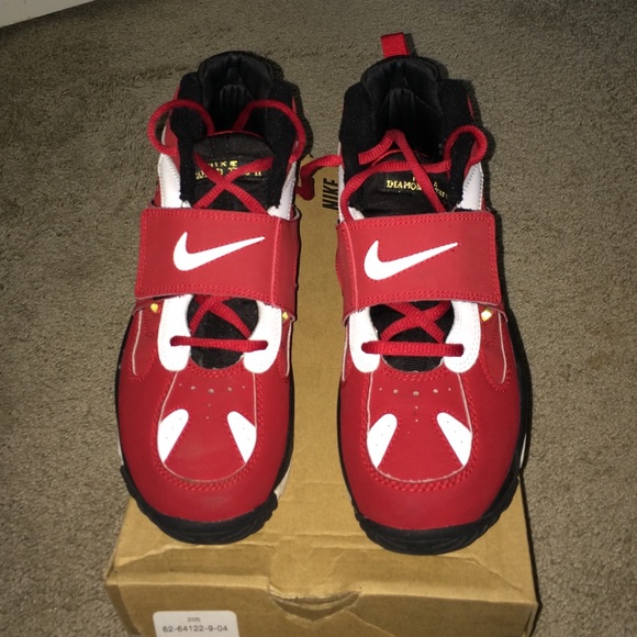 Diamond Turf - Picture 2 of 4