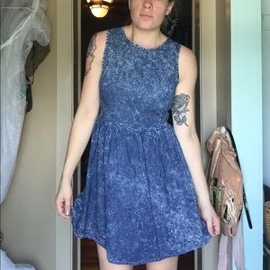 Acid wash denim dress - M