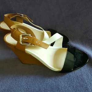 Kenneth Cole black white and tan wedges