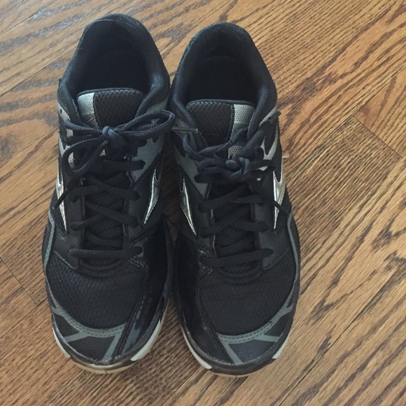 Mizuno wave bolt 3 black volleyball shoes