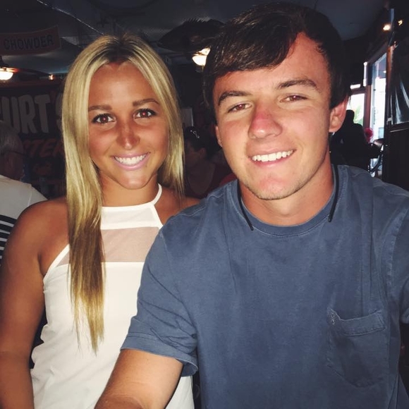 Meet your Posher, Lindsay - Picture 1 of 1