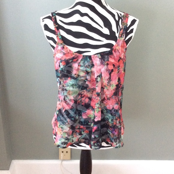 Sheer floral flowy tank top - Picture 1 of 1