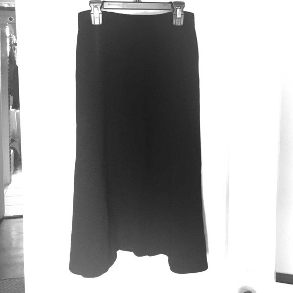 Club Monaco Classic Midi Black Skirt 2