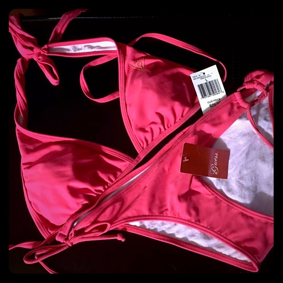Guess- Pink Halter Bikini Set, SZ LRG 👙